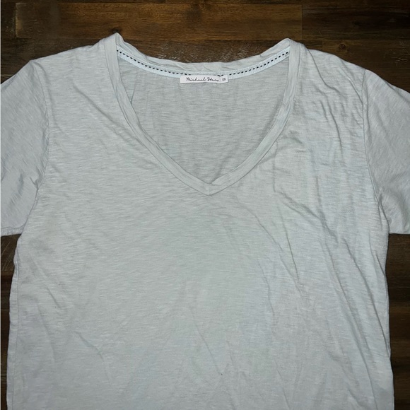 Michael Stars Levi Boyfriend supima cotton slub v neck tee shirt - Picture 6 of 15